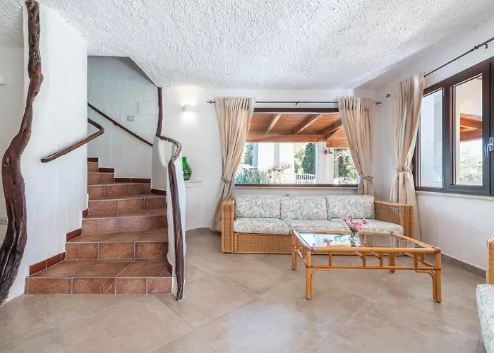 Eleonora App To 4 Nyaraló *